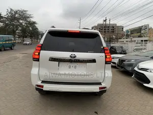 Toyota Land Cruiser Prado 2.7 2021 White