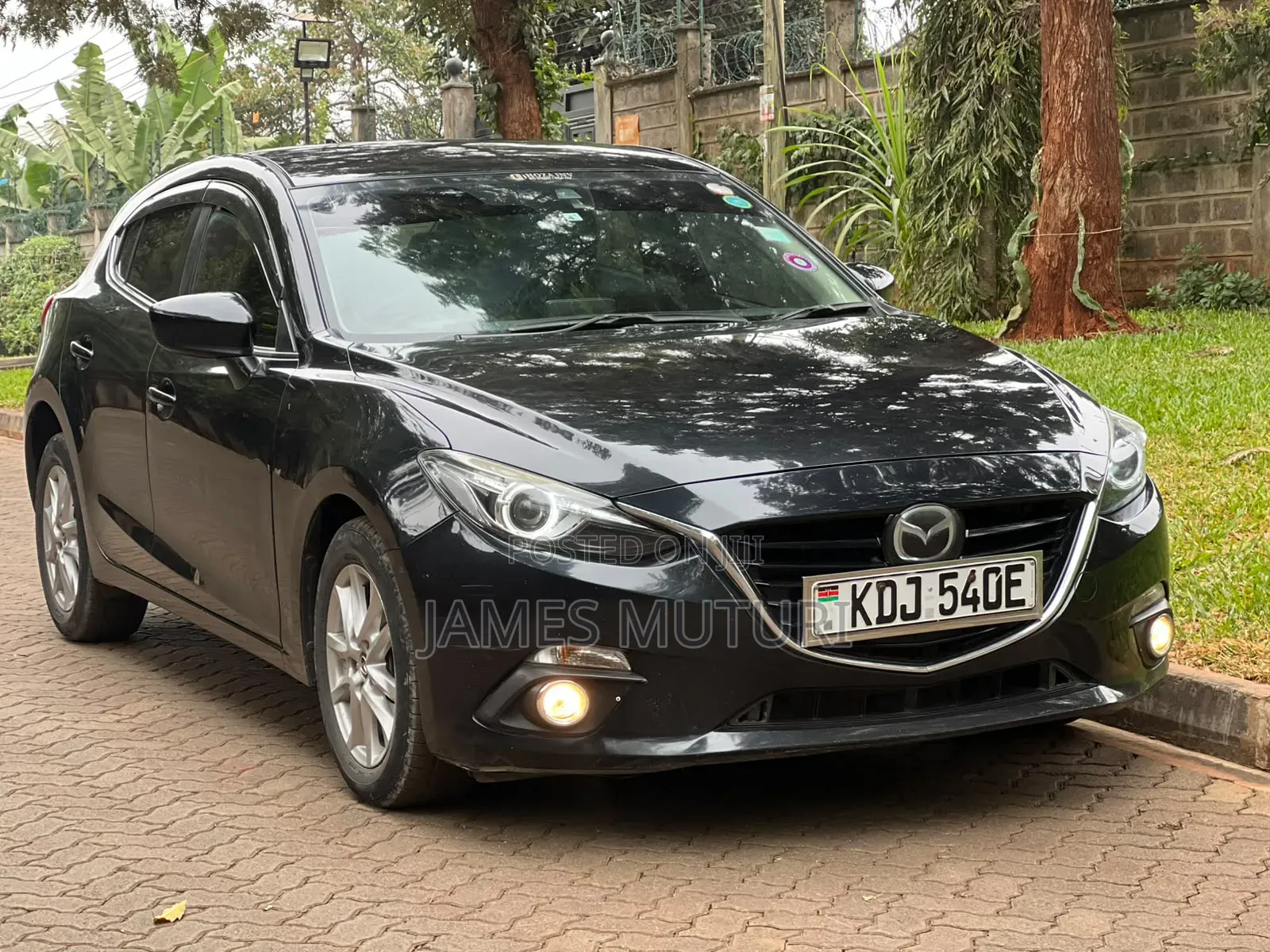 Mazda Axela 2015 Black
