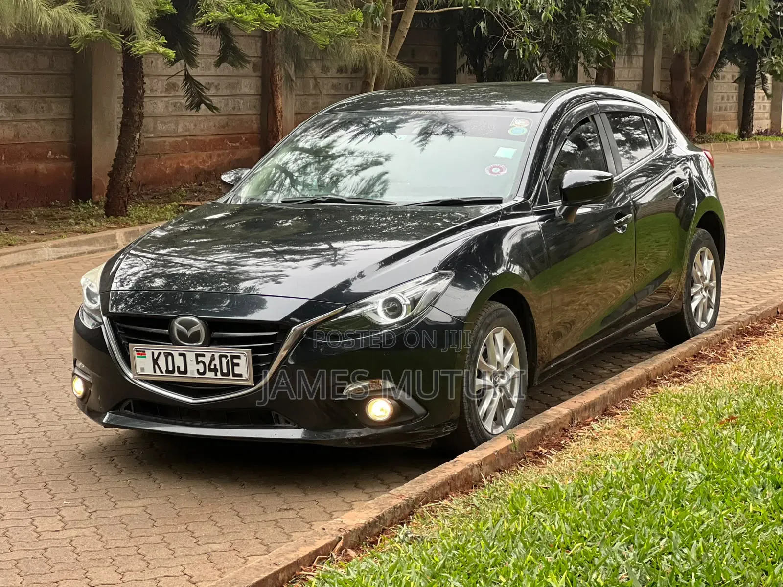 Mazda Axela 2015 Black