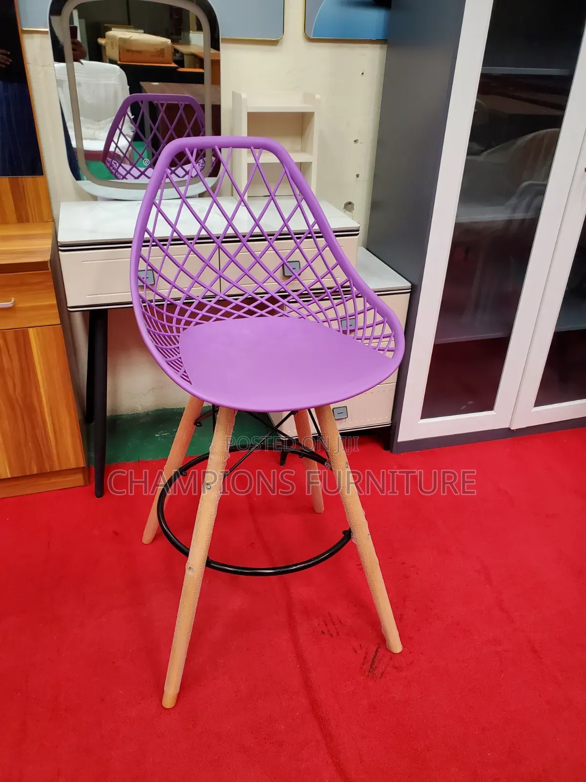 High-Stool Chairs