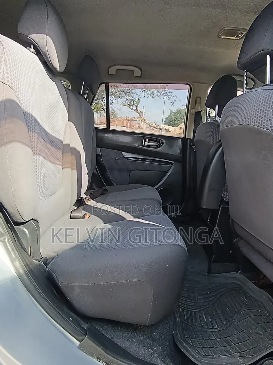Nissan Wingroad 2012 Silver