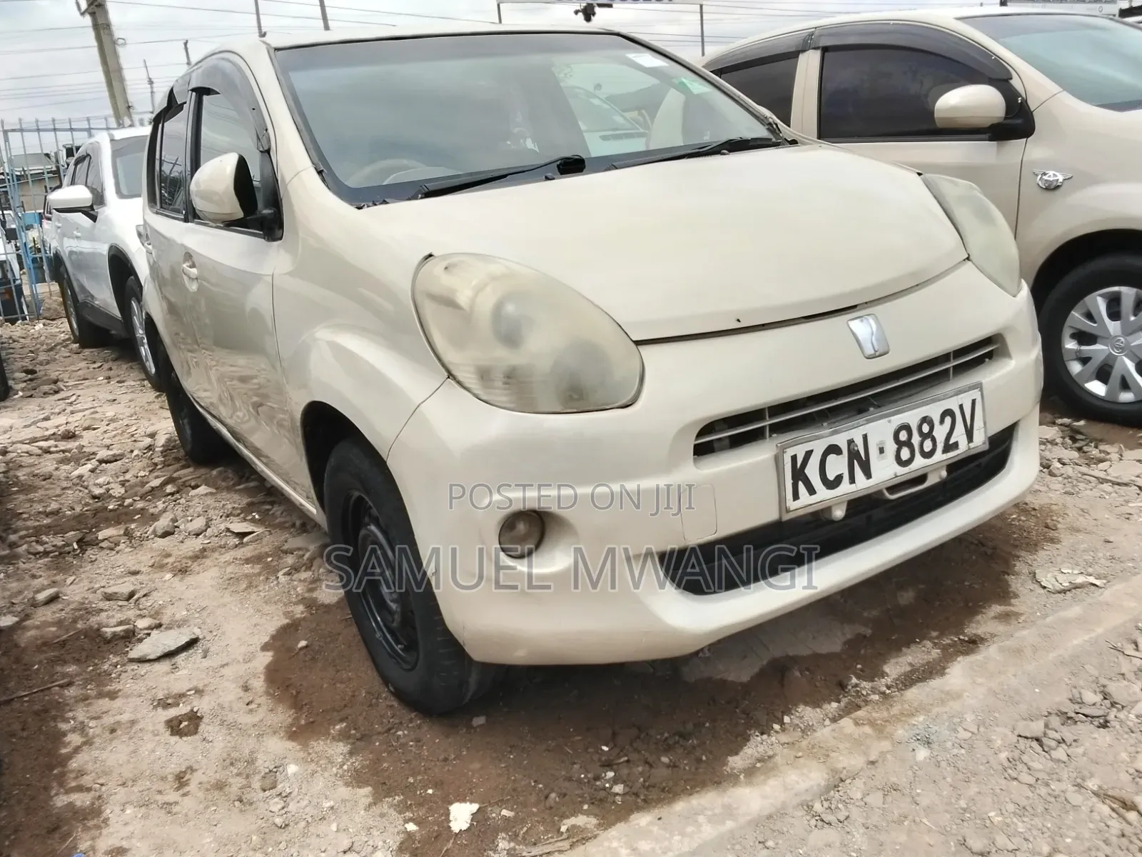 Toyota Passo 2012 Beige