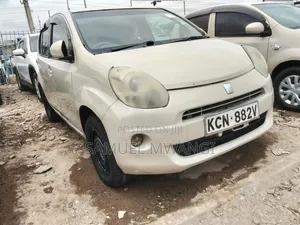 Toyota Passo 2012 Beige