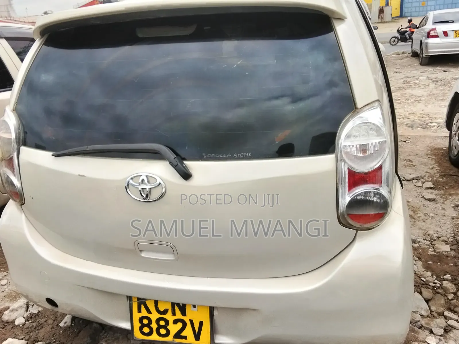 Toyota Passo 2012 Beige