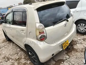 Toyota Passo 2012 Beige