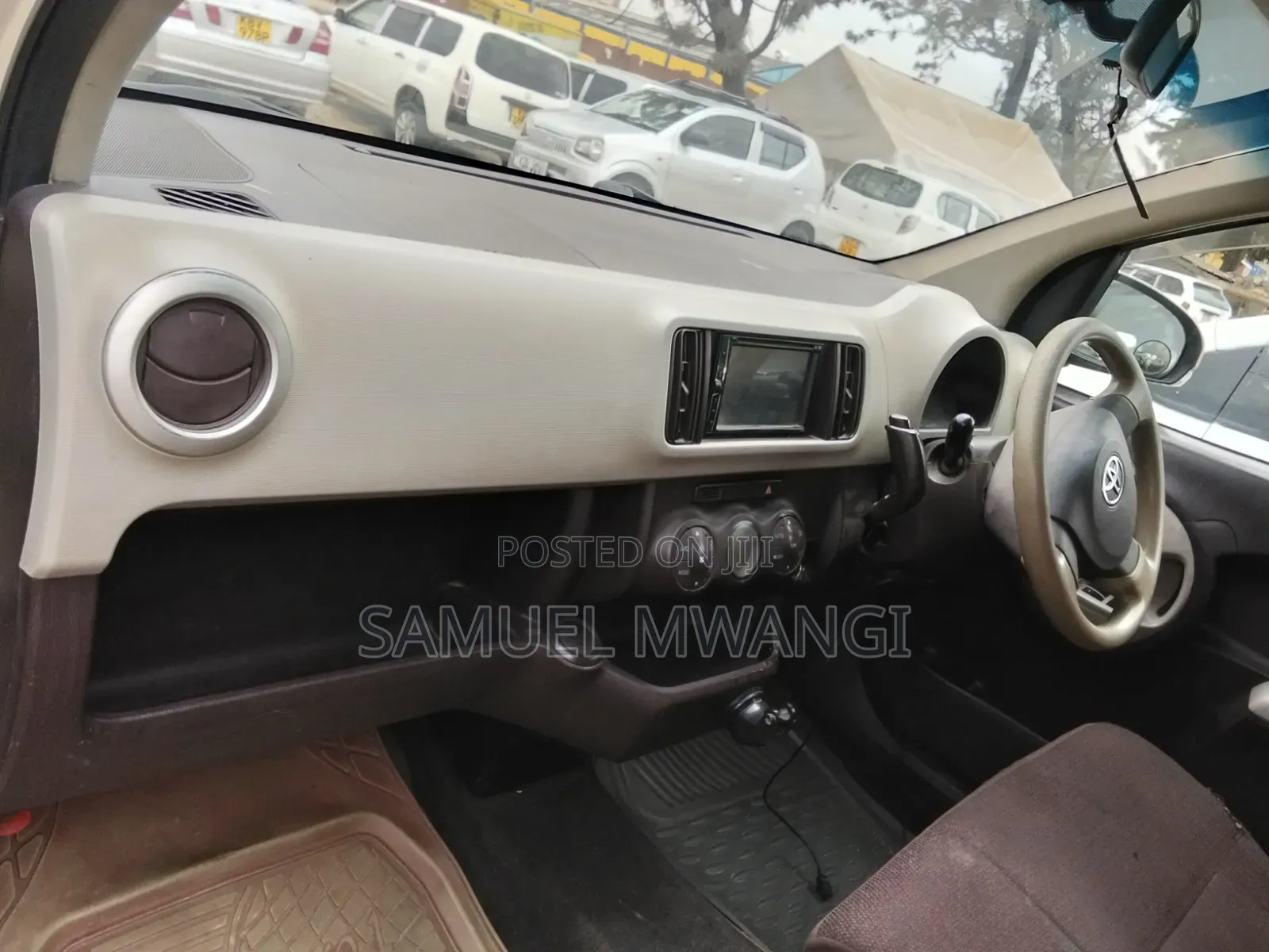 Toyota Passo 2012 Beige