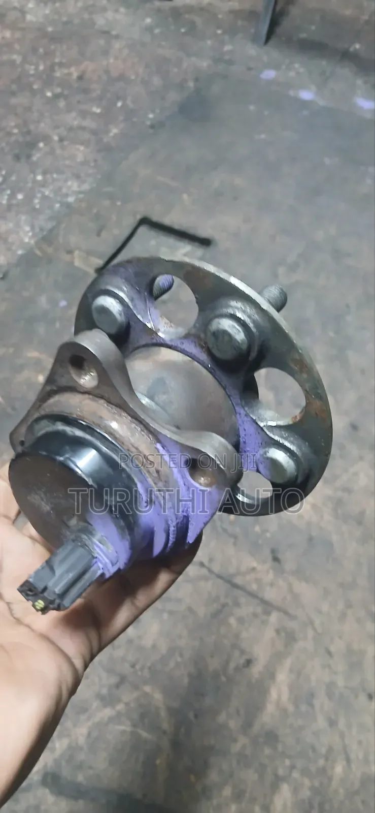 Rear Wheel Hub RACTIS