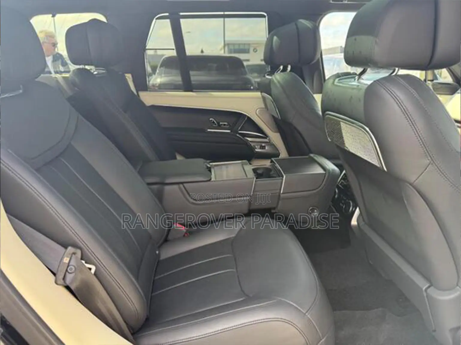 Land Rover Range Rover 2024 Black