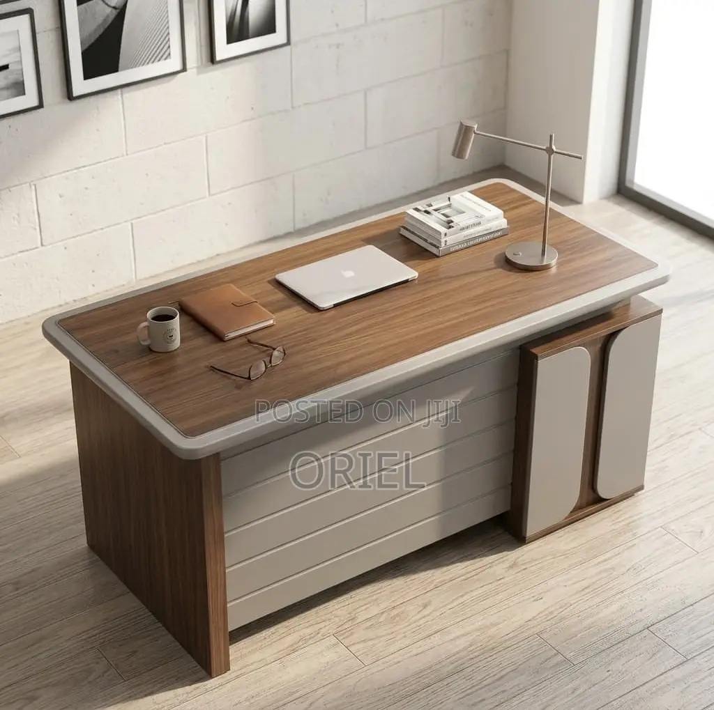 Office Desk : 1.4m Executive Desk With Drawers