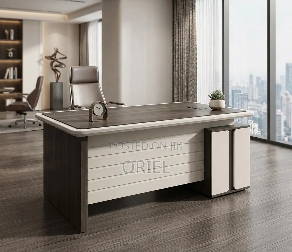 Office Desk : 1.4m Executive Desk With Drawers
