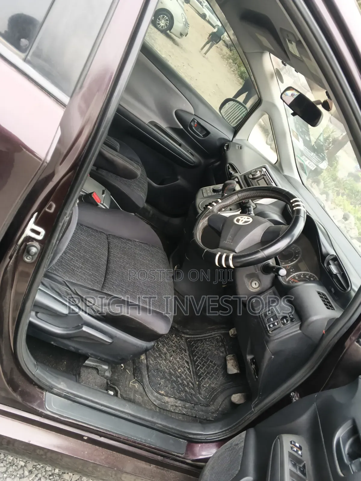 Toyota Wish 2014 Maroon