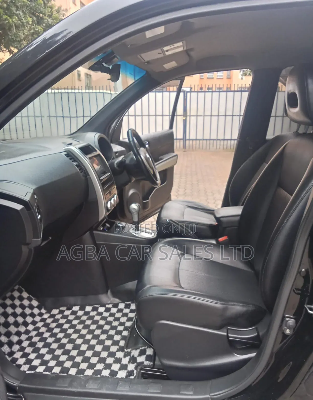 Nissan X-Trail 2012 Black