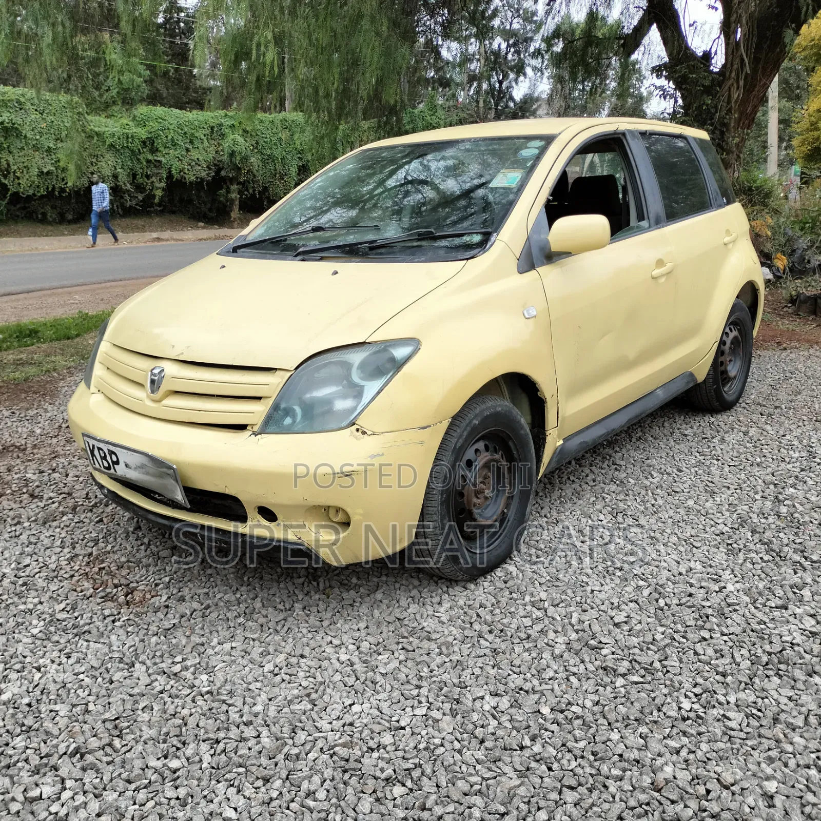 Toyota IST 2005 Gold