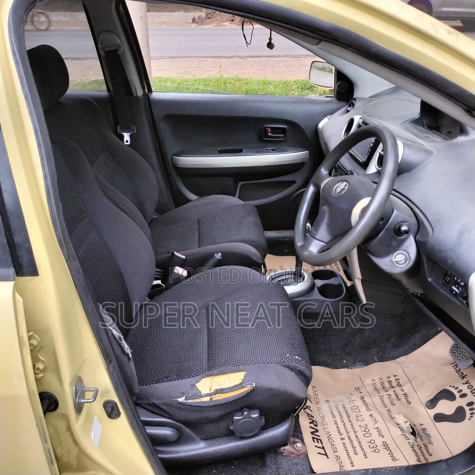 Toyota IST 2005 Gold