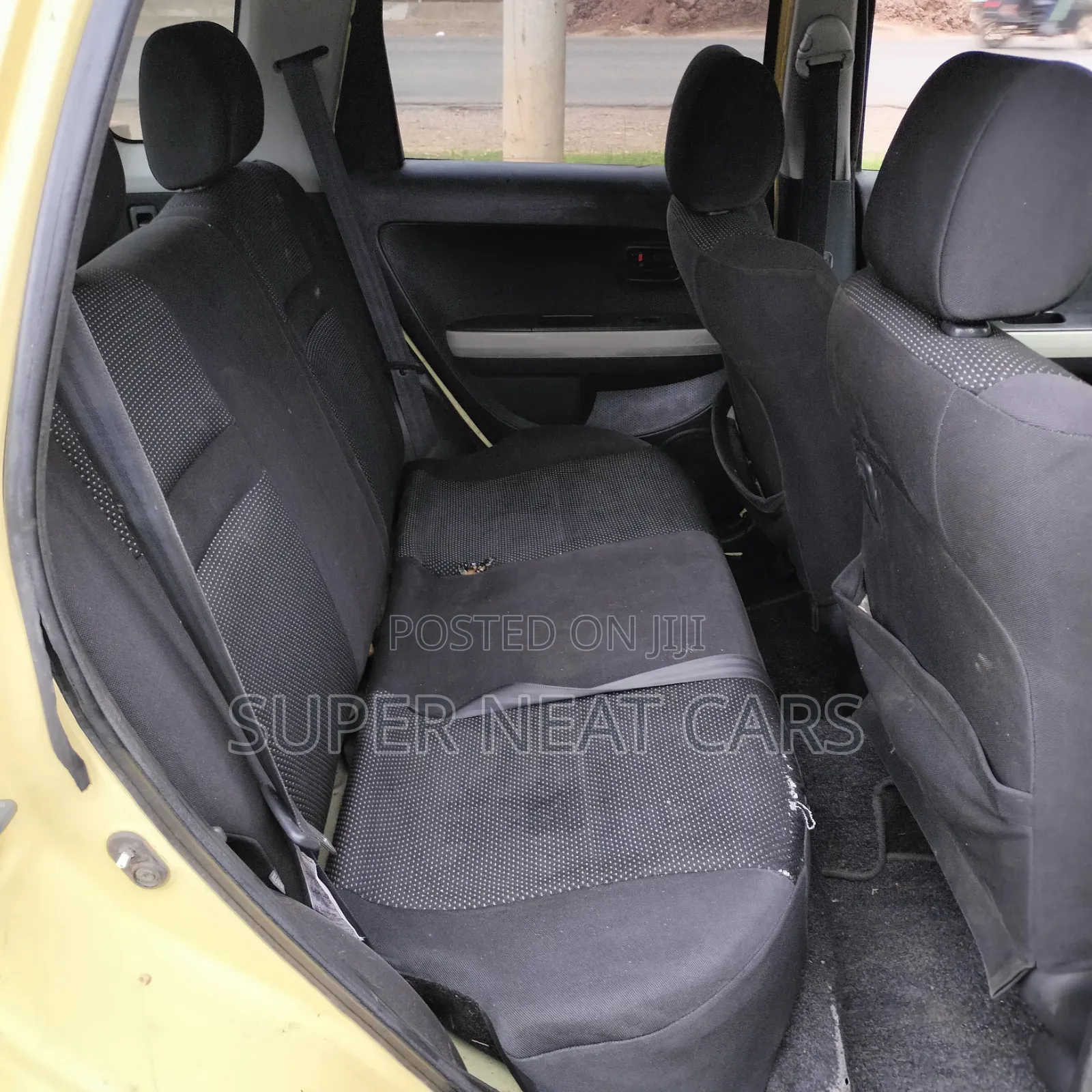 Toyota IST 2005 Gold