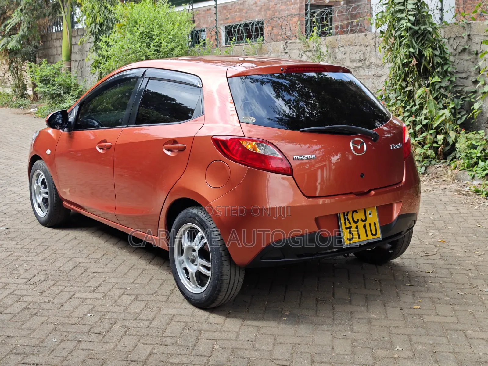 Mazda Demio 2009 Orange