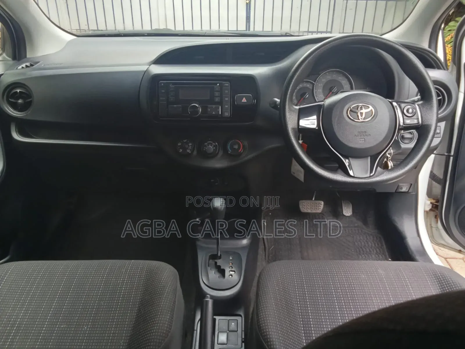 Toyota Vitz 2018 White