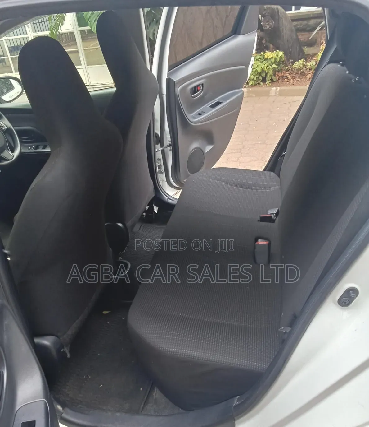 Toyota Vitz 2018 White