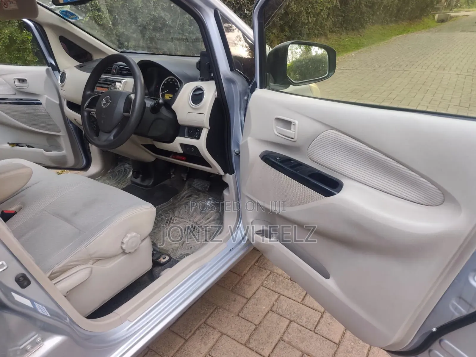Nissan Dayz 2014 Silver