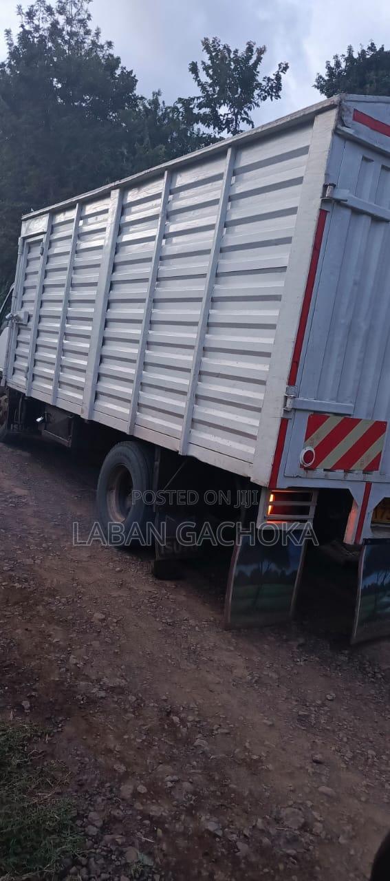 Isuzu NPR 2019 - thumbnail 6