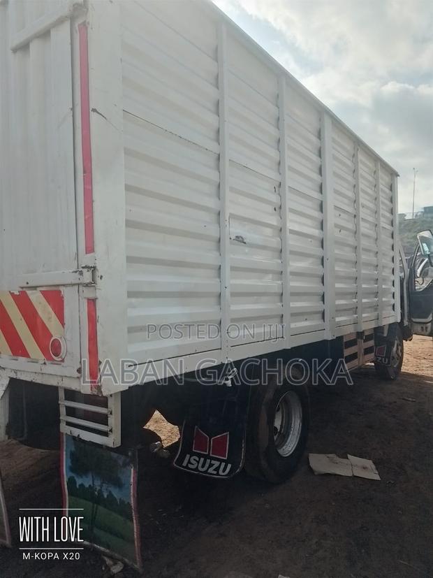 Isuzu NPR 2019 - thumbnail 7