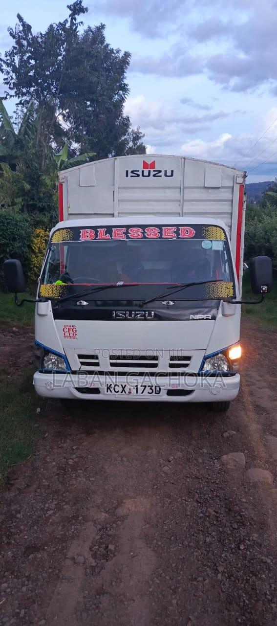 Isuzu NPR 2019 - thumbnail 2