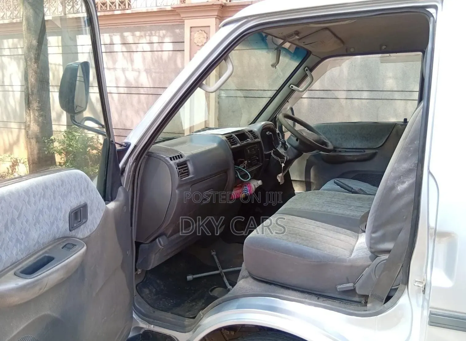 Mazda Bongo 2013 Grey
