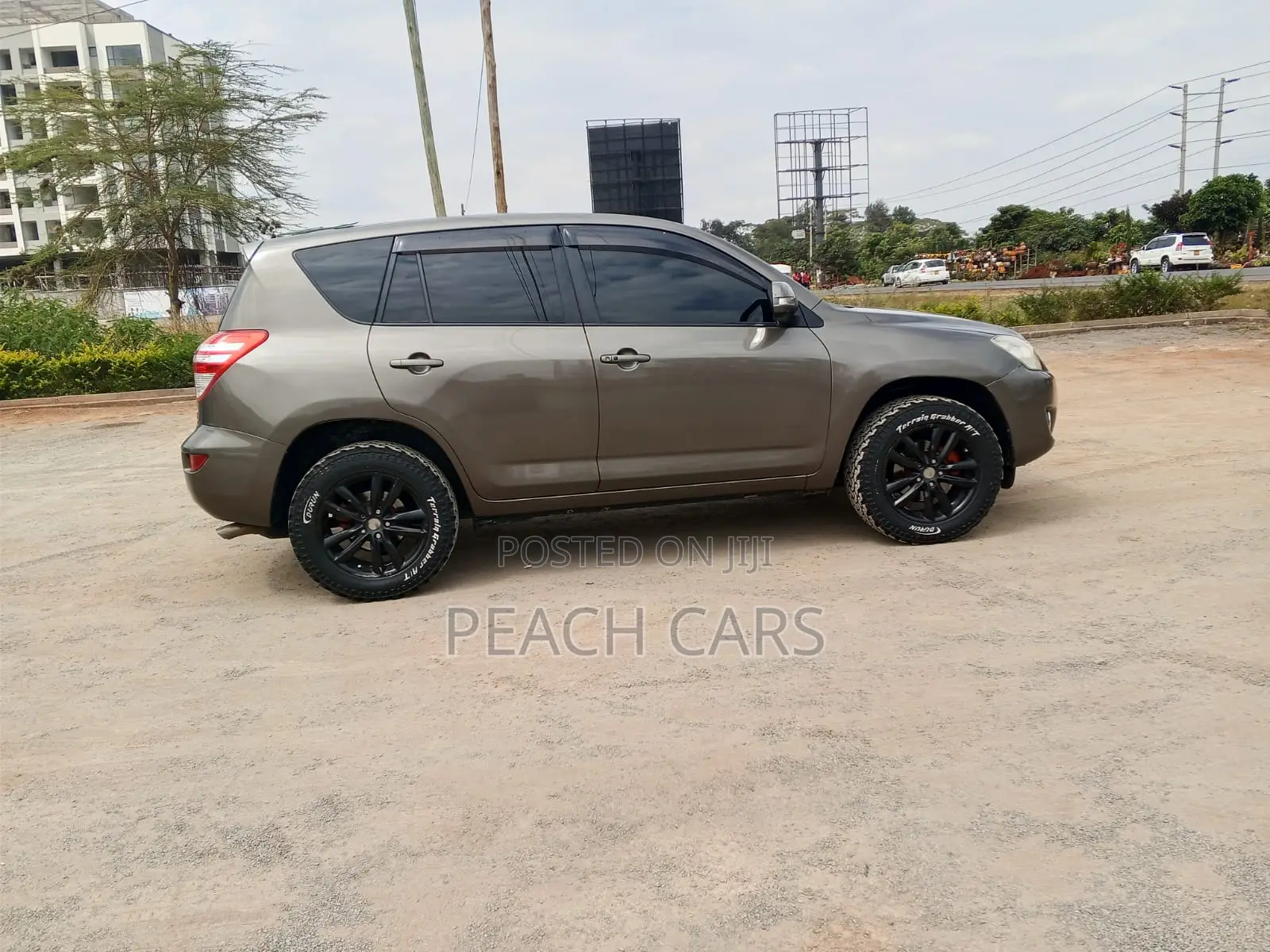 Toyota RAV4 2012 Gold