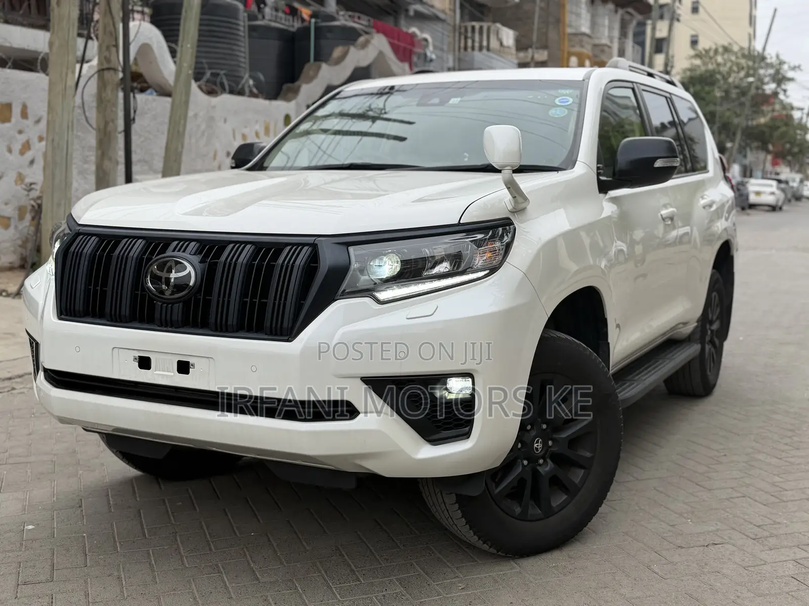 Toyota Land Cruiser Prado 2.7 2022 White