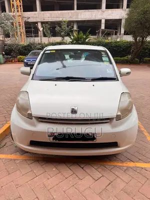 Toyota Passo 2004 White
