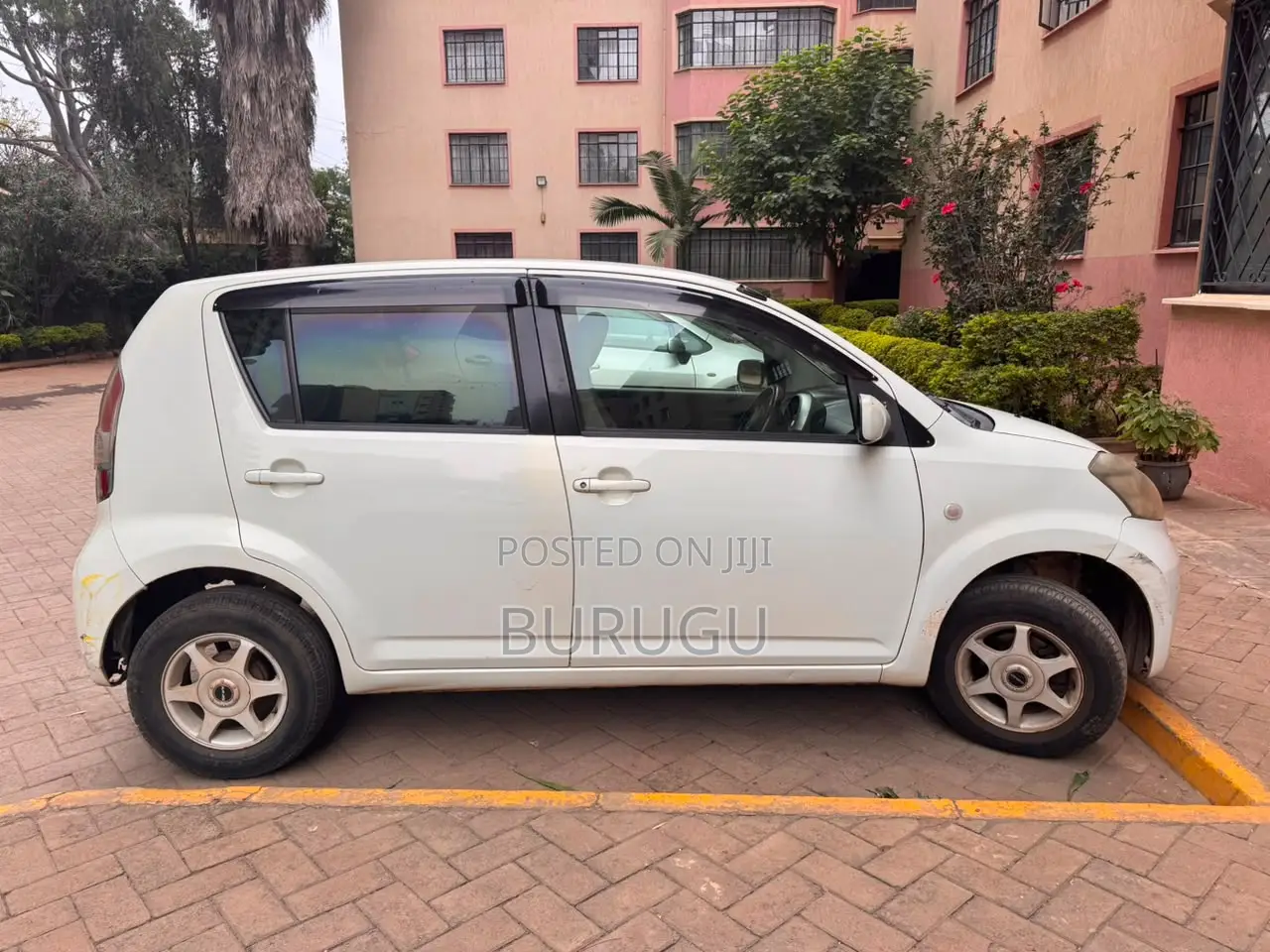 Toyota Passo 2004 White