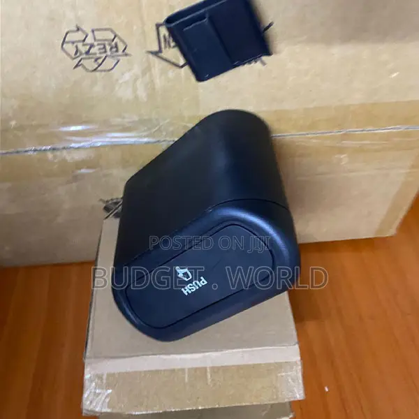 Compact Waterproof Auto Trash Can With Push-Top Lid for Cars