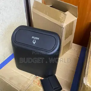 . Universal Vehicle Trash Container With Waterproof Push Cover