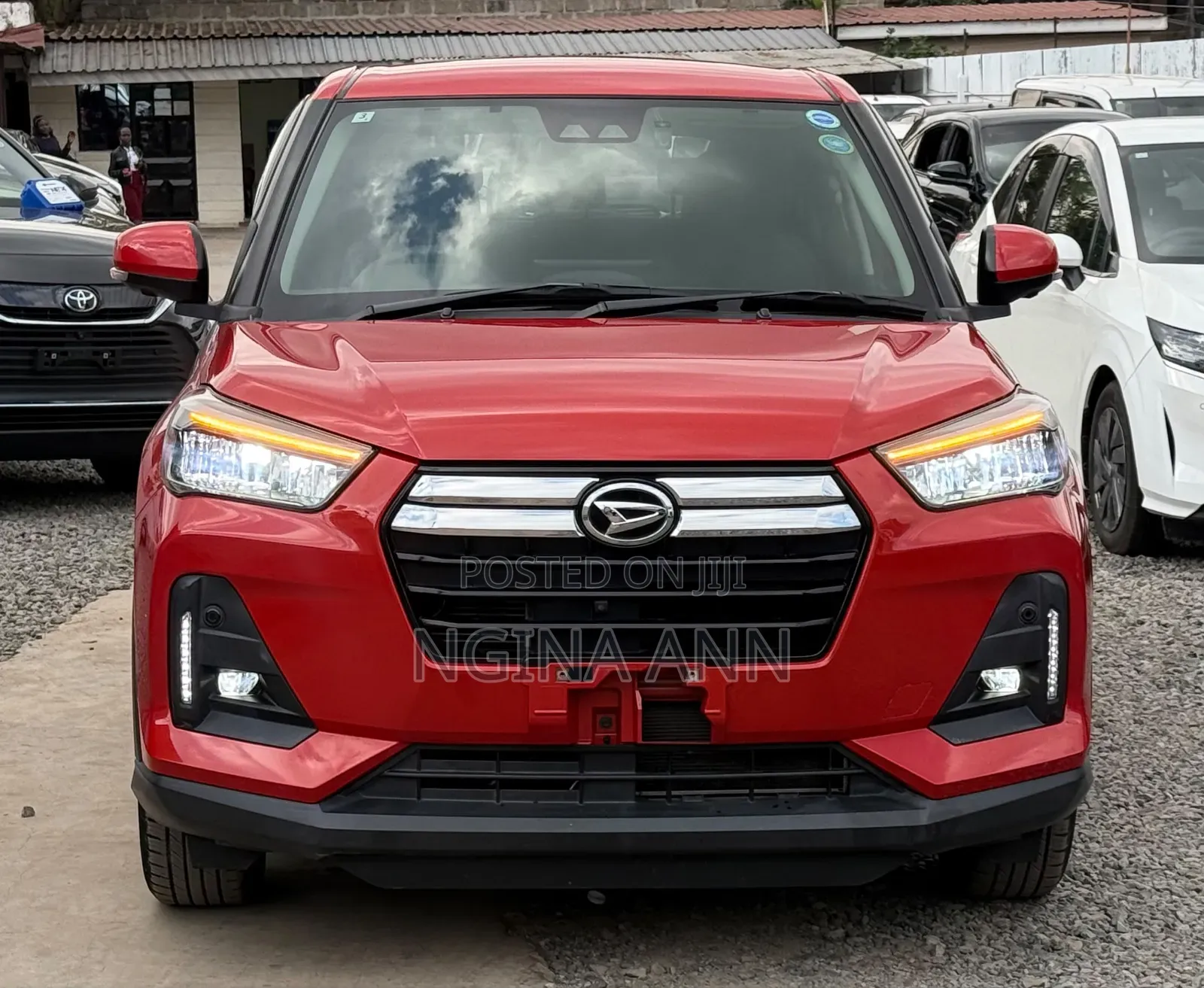 Daihatsu Rocky 2020 Orange