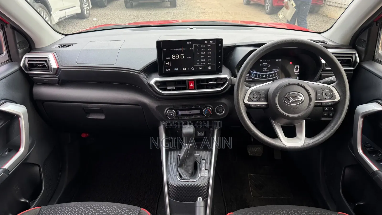 Daihatsu Rocky 2020 Orange