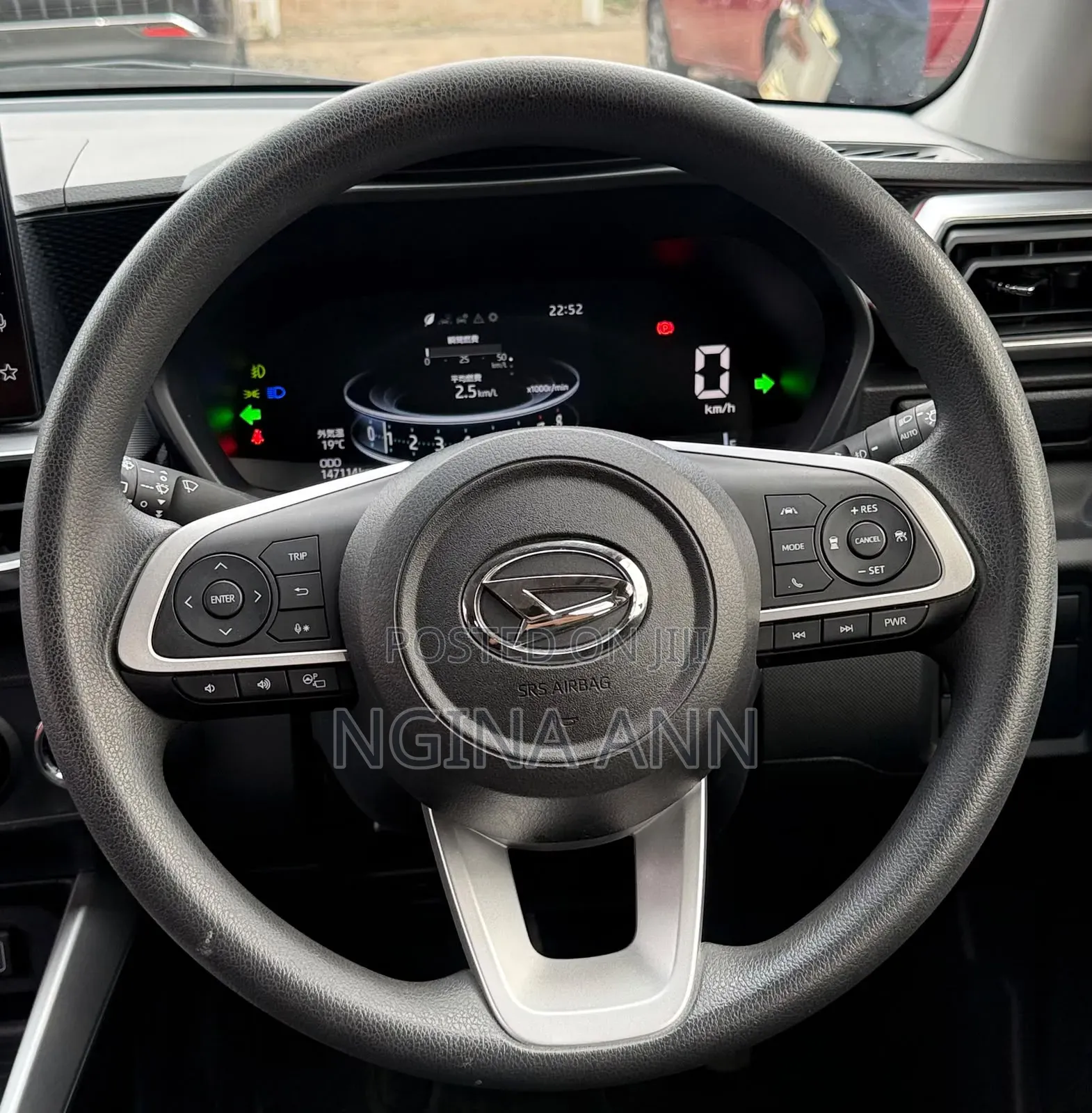 Daihatsu Rocky 2020 Orange