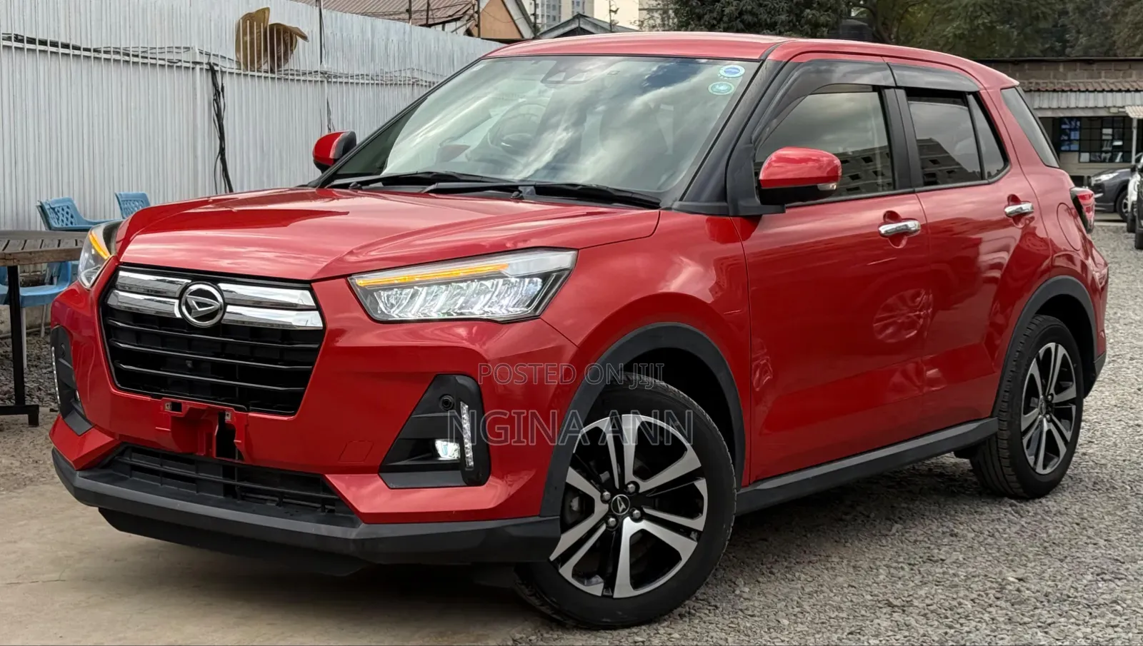 Daihatsu Rocky 2020 Orange