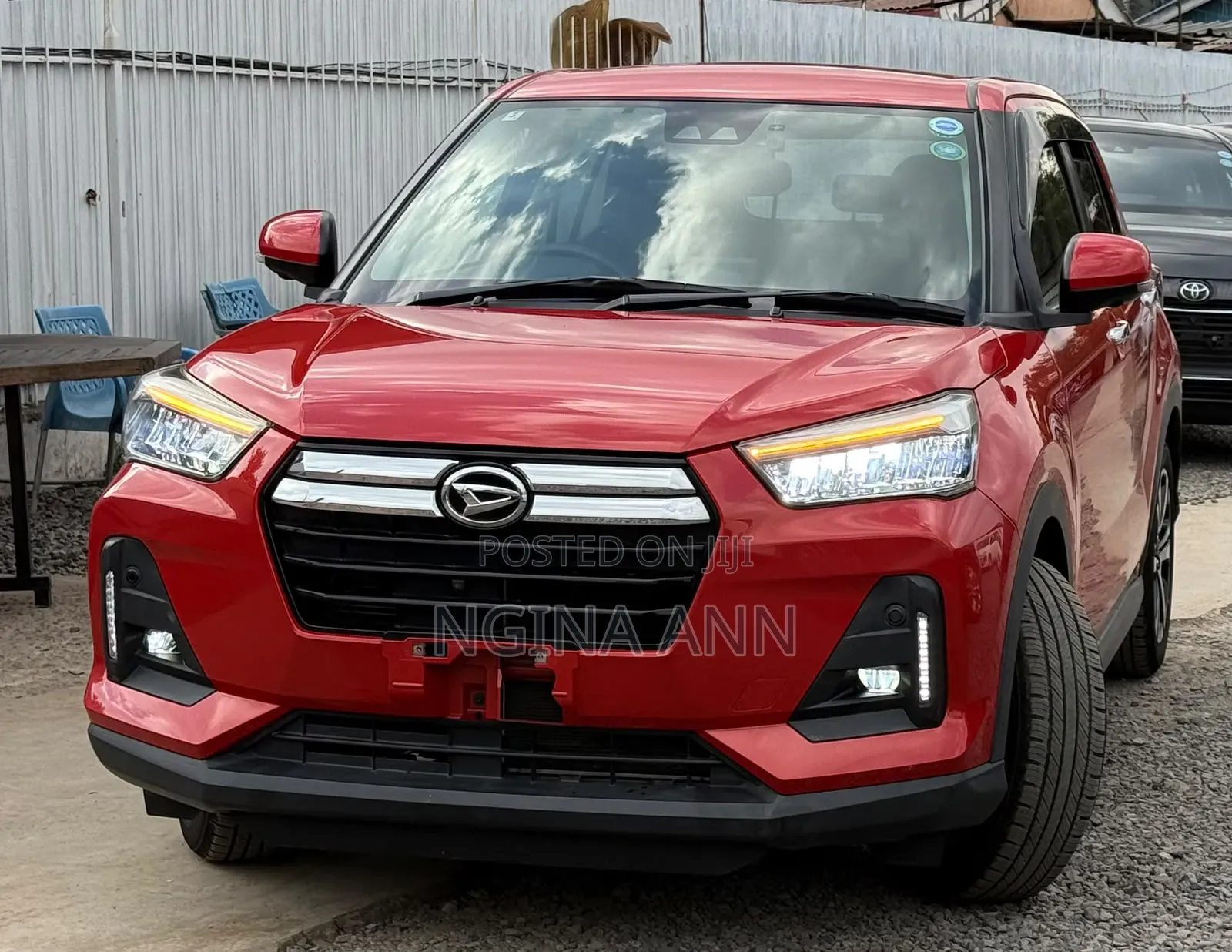 Daihatsu Rocky 2020 Orange
