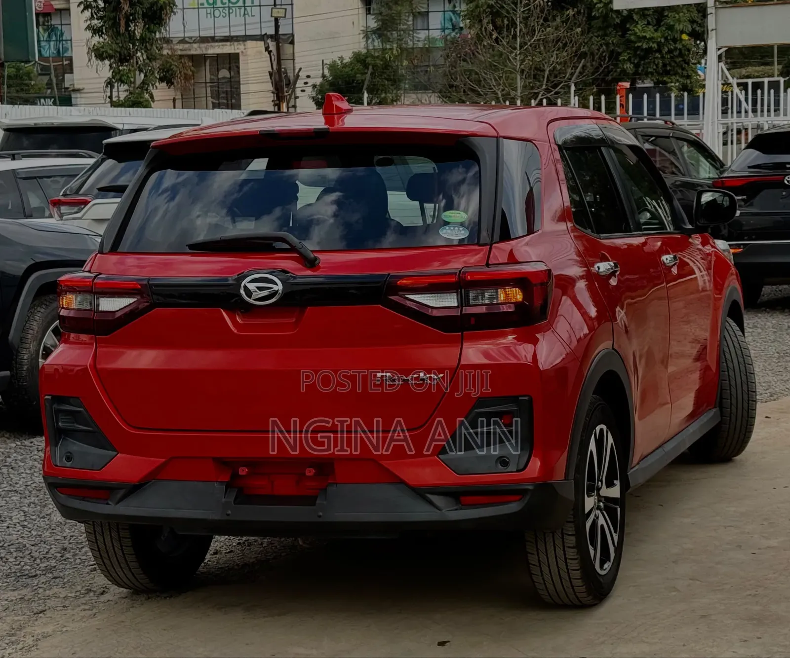 Daihatsu Rocky 2020 Orange