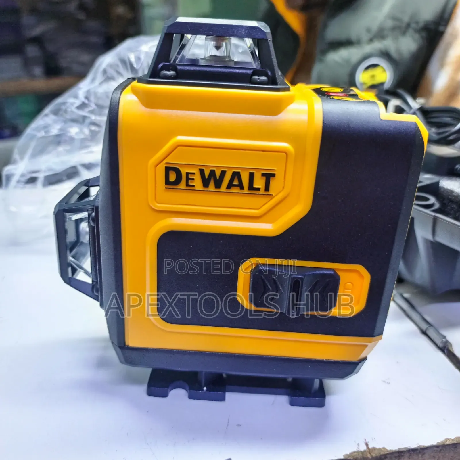 DeWalt 16lines Laser Level With Stand