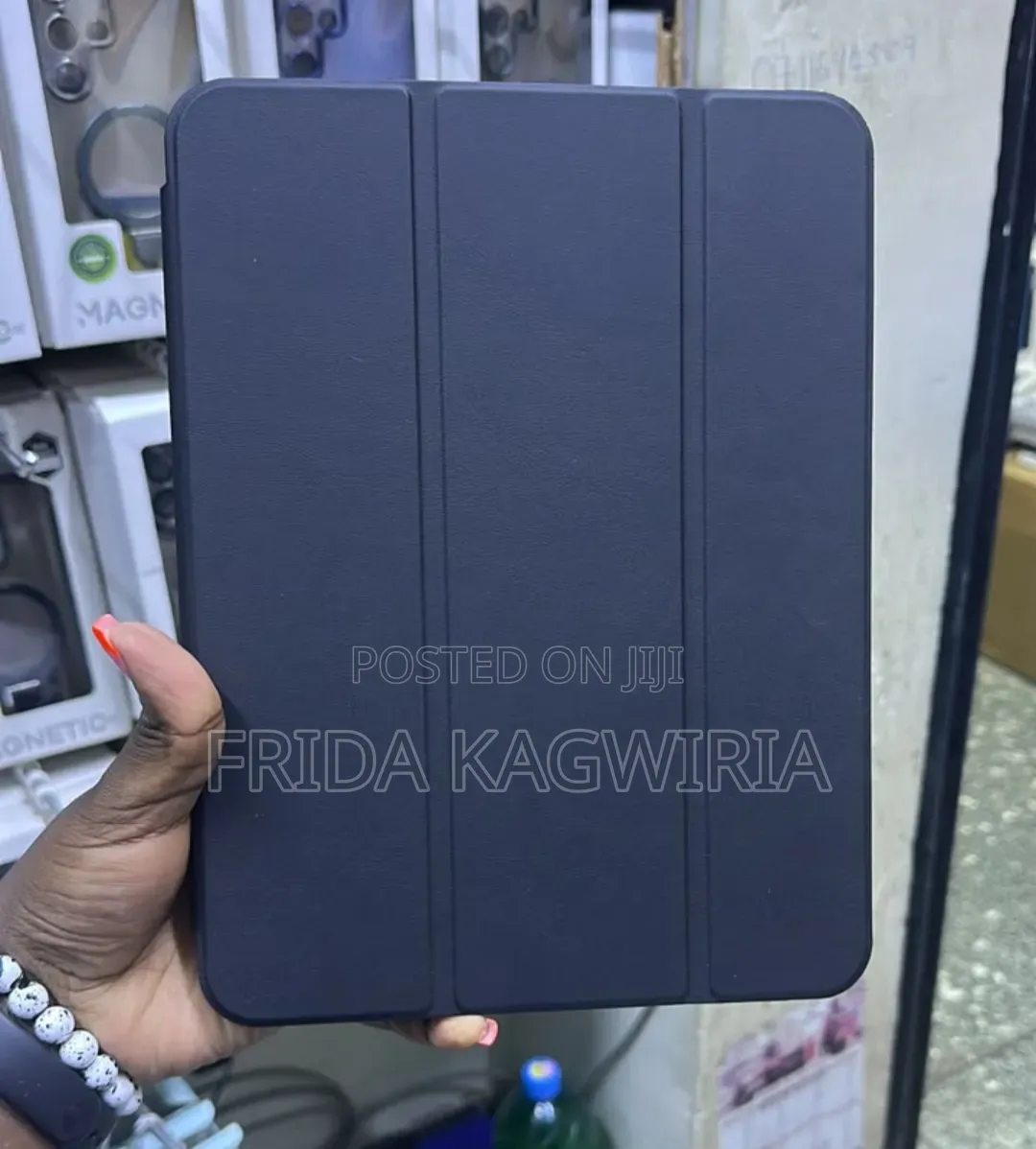 iPad Air 11" Flip Cover Letter With Pen Slot