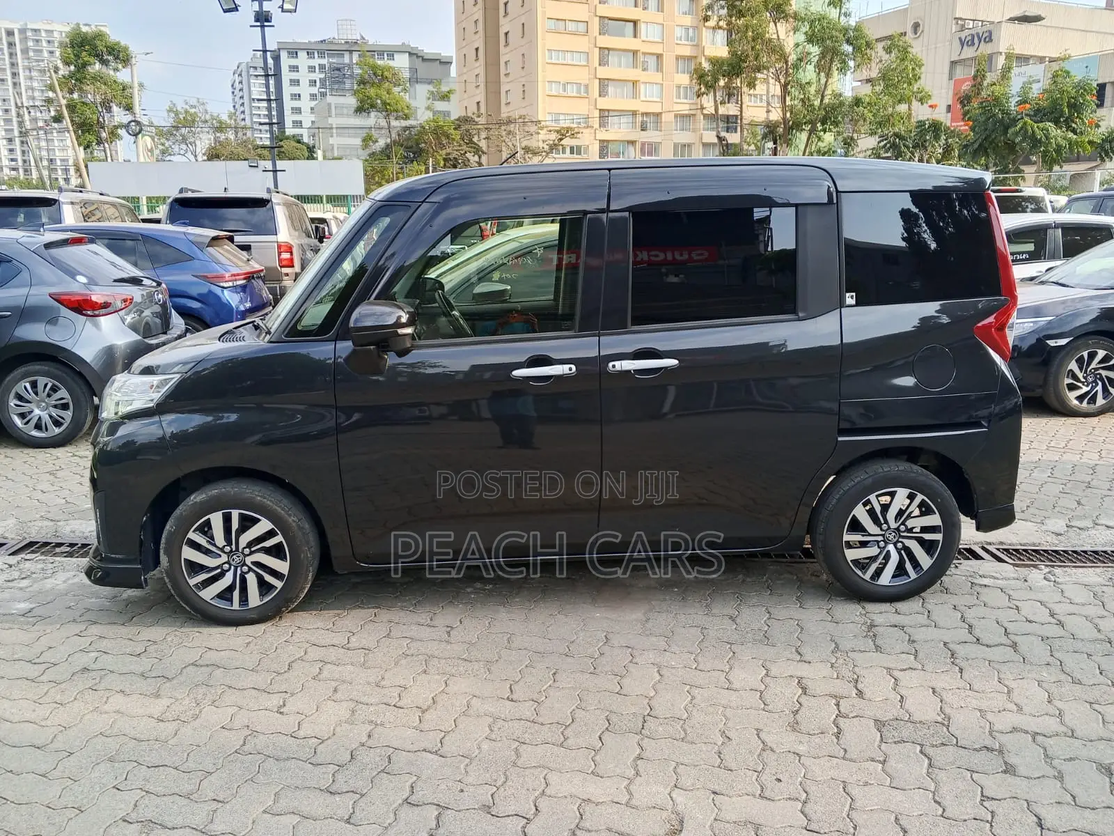 Toyota Roomy 2019 Black