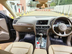 Audi Q5 2015 Black