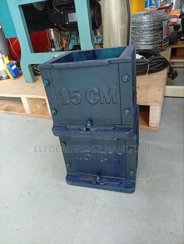 Heavy-Duty 150 X 150 X 150mm Concrete Cube Mould