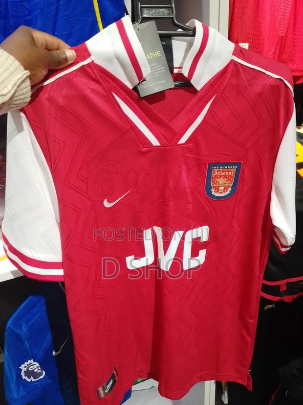 Retro Version Arsenal Home Jersey - main view