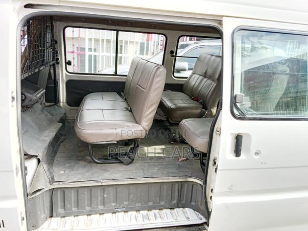 Mazda Bongo 2007 White - thumbnail 10