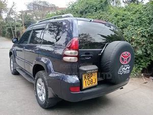 Toyota Land Cruiser Prado 2005 Blue