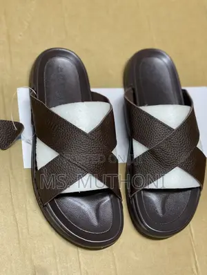 Men’s Leather Criss-Cross Slides Size 40-44