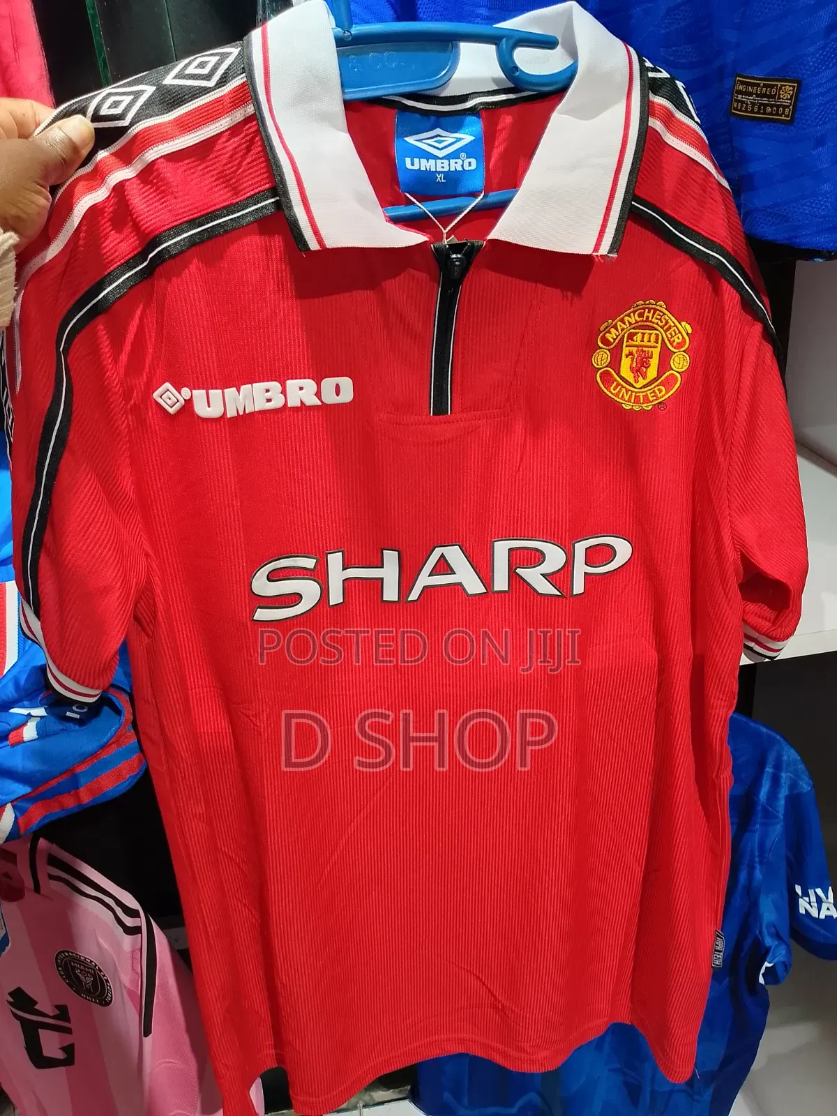 Manchester United Sharp Old School Version Jersey