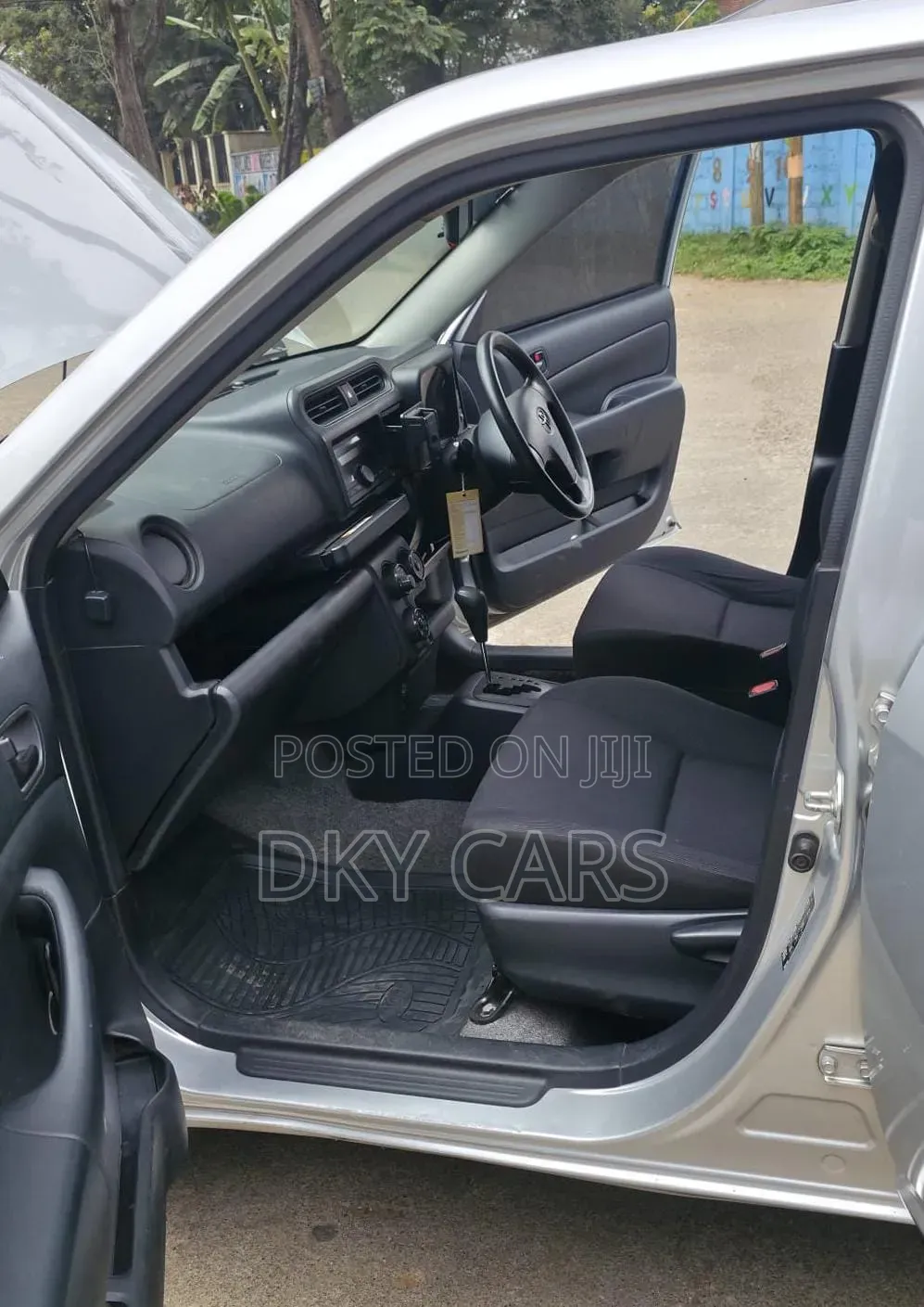 Toyota Probox 2018 Silver